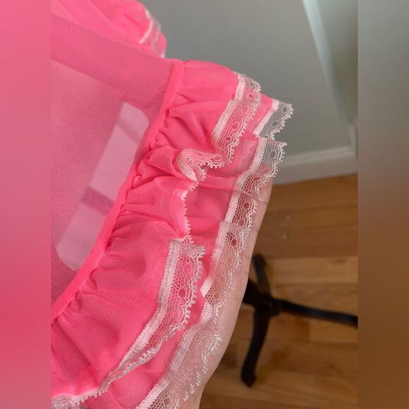 Victoria's Secret’s Baby Doll Negligee and Pant Set in Pink with Lace - Picture 8 of 11